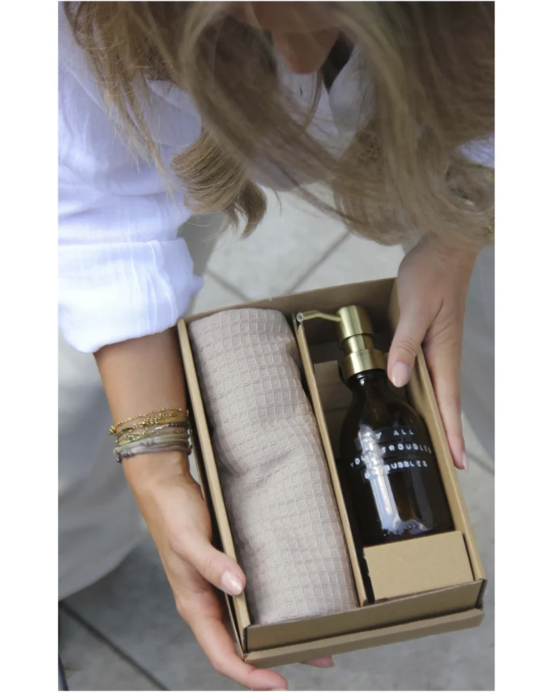 Estuche regalo jabón y toalla algodón para personalizar