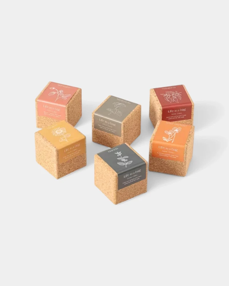 Grow cube personalizable