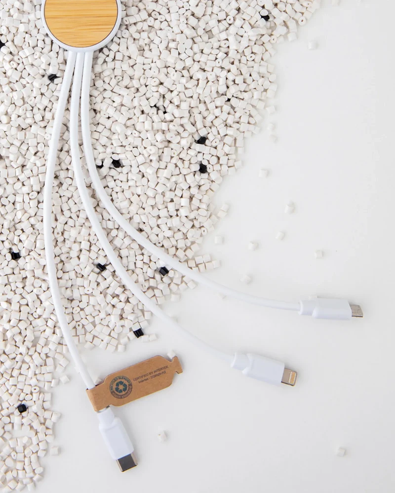 Cable 6 en 1 plástico reciclado Ontario para personalizar