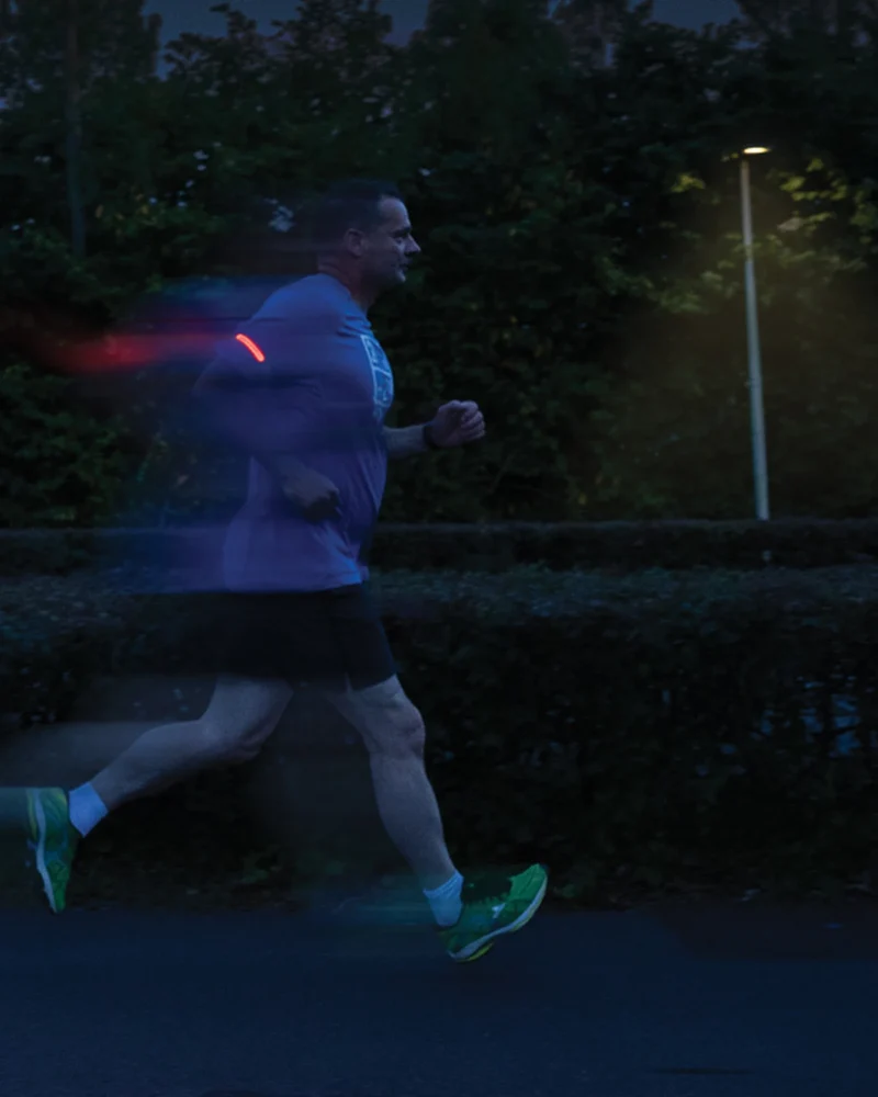 Lámpara para correr LED reciclada RCS Lumi para personalizar