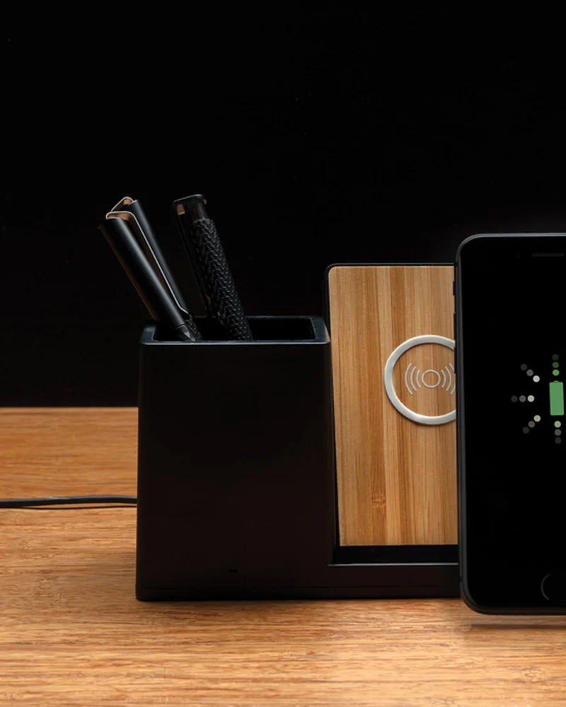 Cargador reciclado 10W para personalizar