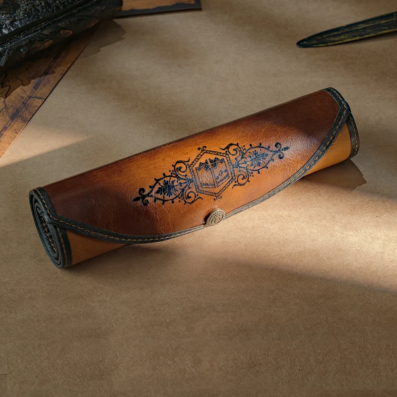 Scroll of Rolling: Portable Leather Dice Tray