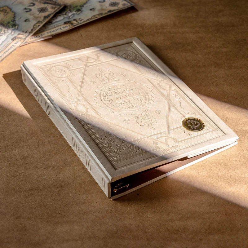 Cavatina: Vertical Tabletop Binder